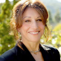 Portrait of Dr. Linda Gaudiani